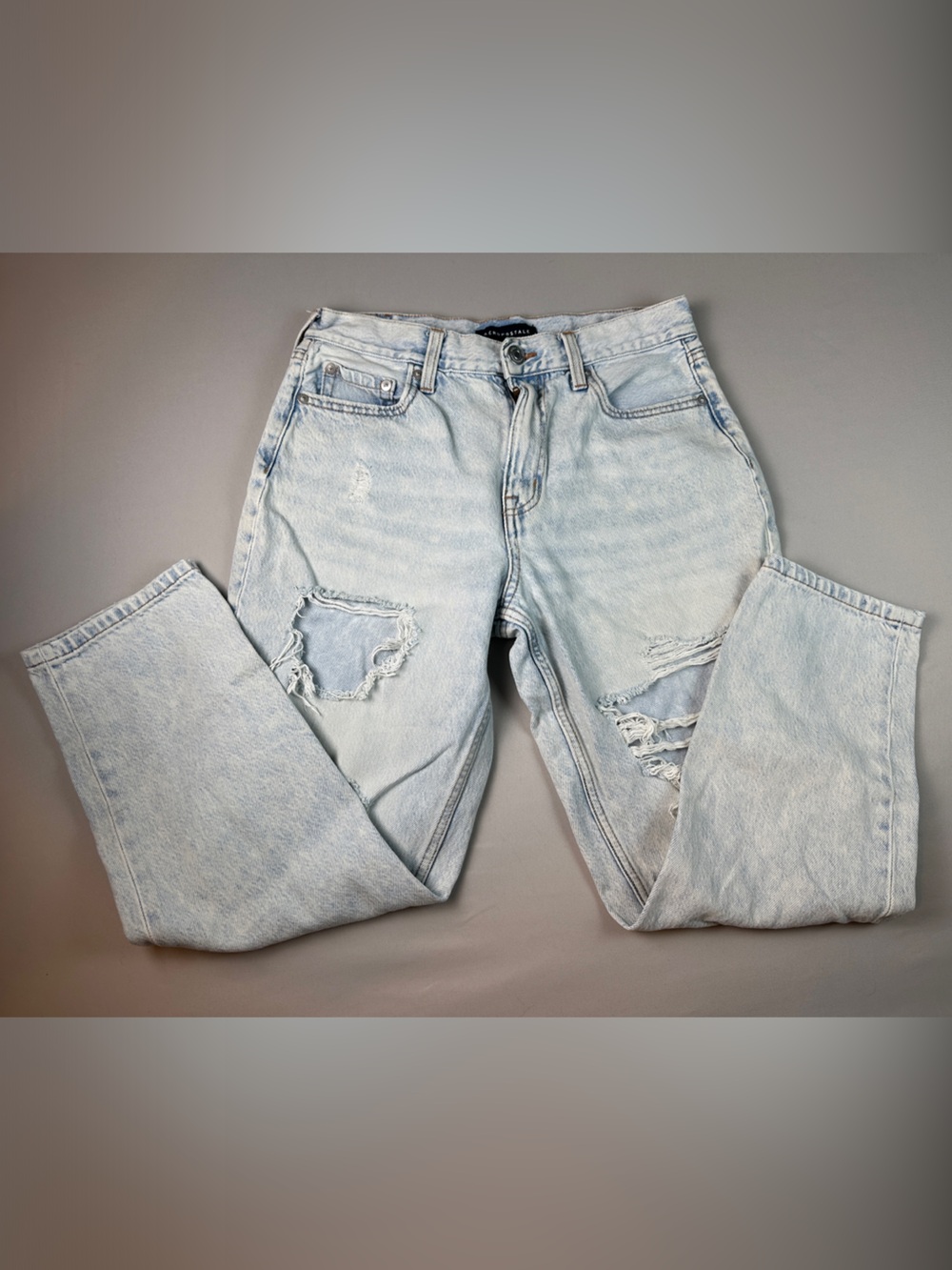 Aeropostale Mom Jeans Size 8 Light Blue Distressed Destroyed Boyfriend